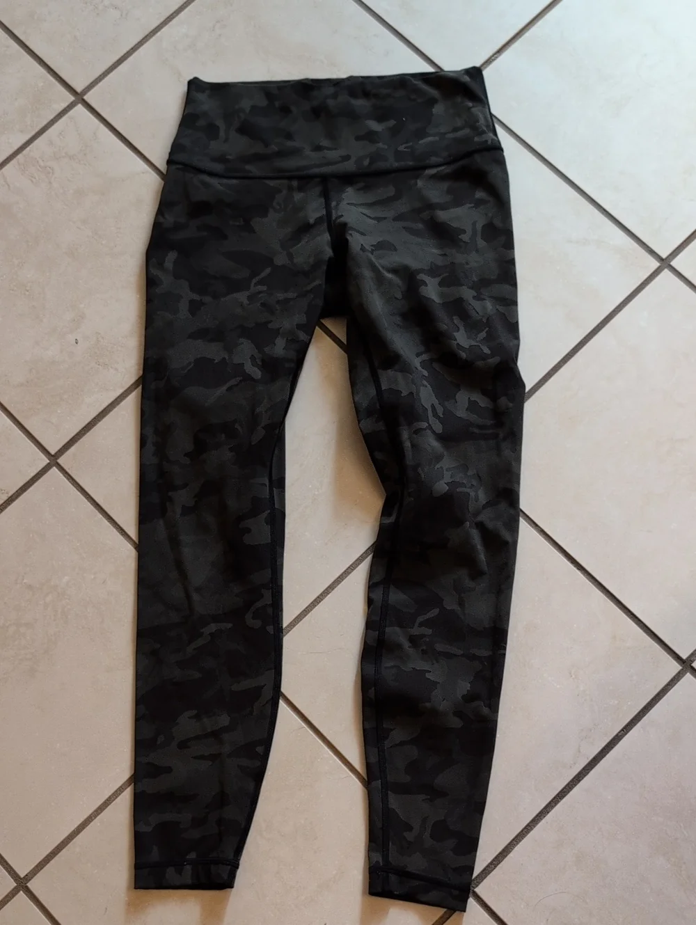 Lululemon Wunder Under High-Rise Tight Incognito Camo Multi Gator Green Size 8
